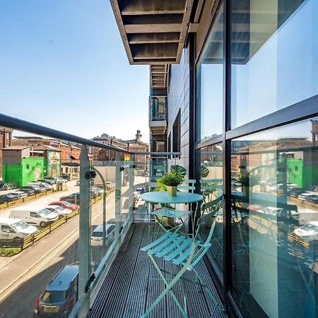 Host & Stay - Central Balcony Apt Liverpool Dış mekan fotoğraf