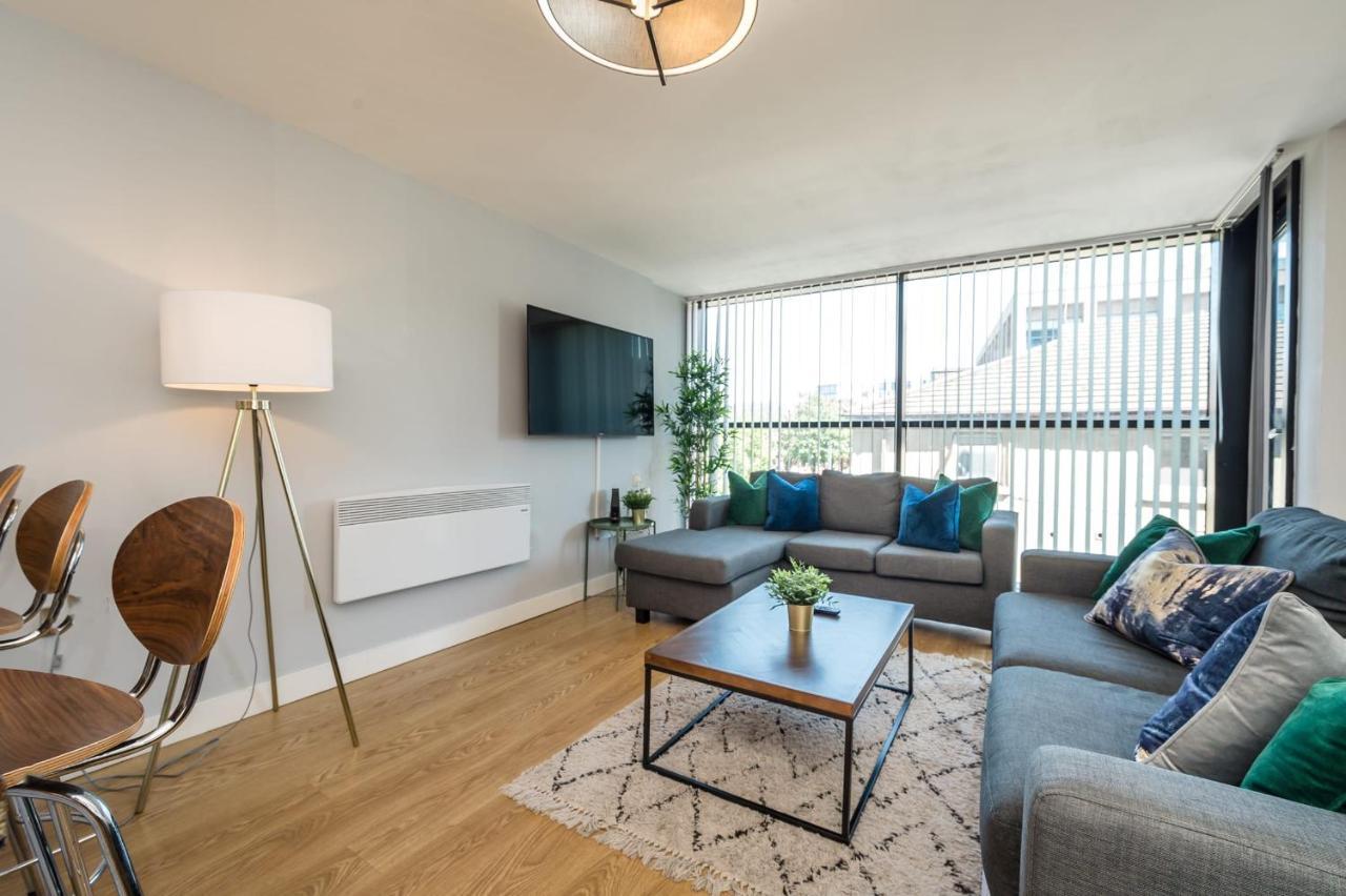 Host & Stay - Central Balcony Apt Liverpool Dış mekan fotoğraf